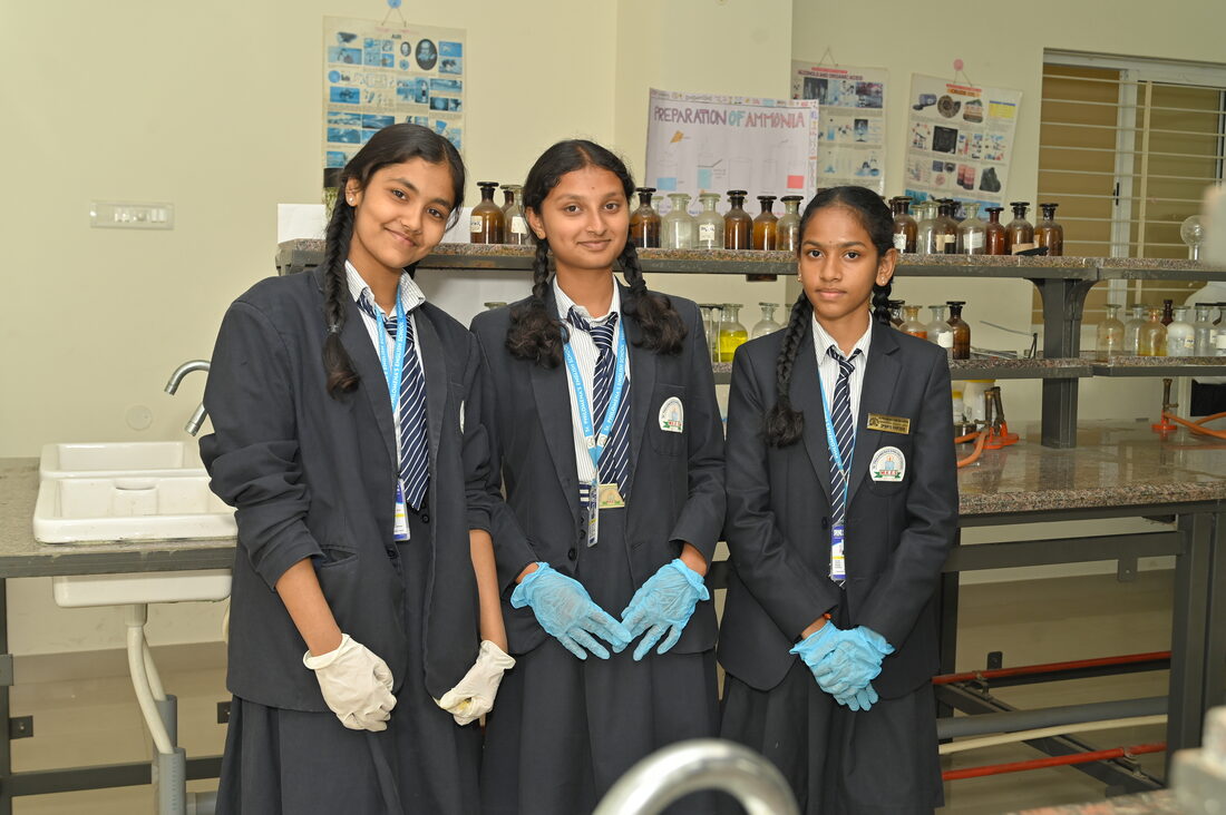 St. Philomena's students in the science laboratory